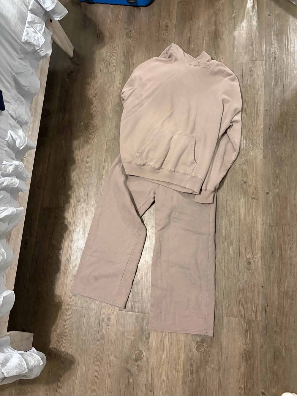 Hollister Neutral Taupe Wide-Leg Sweat Set